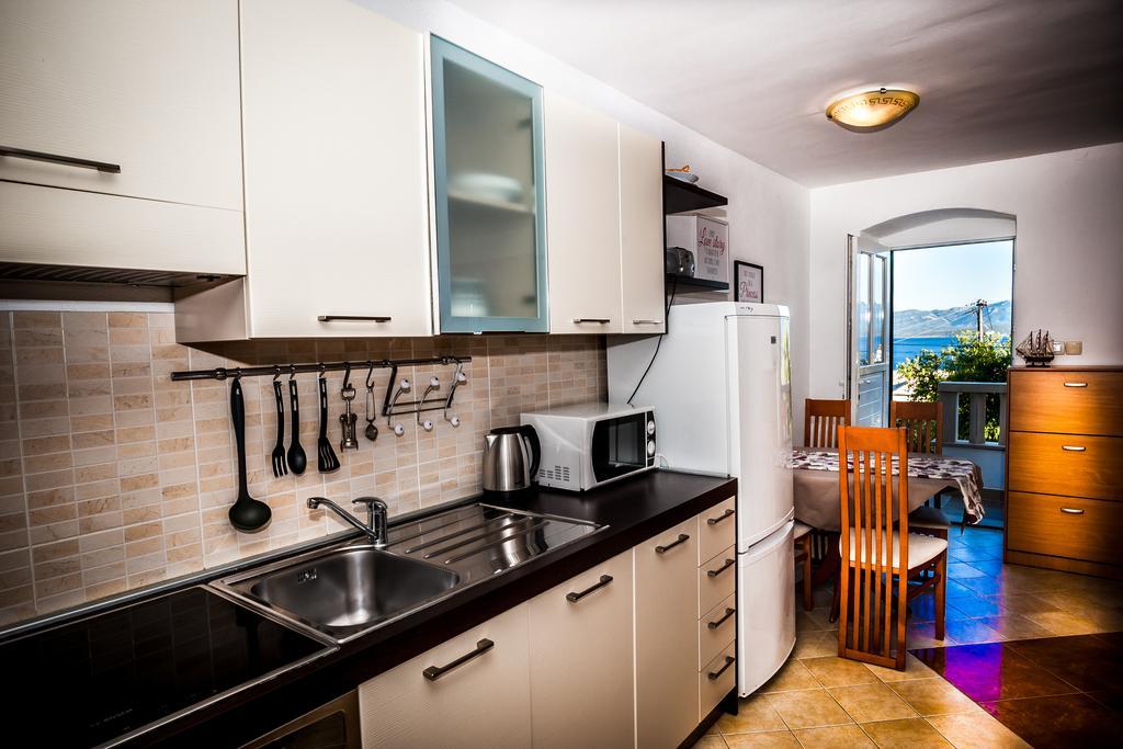 Holiday Home Amela Bol Exterior photo